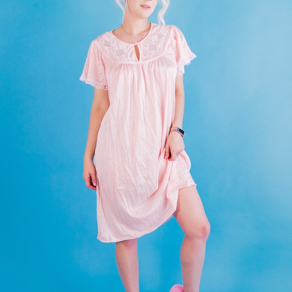 Vintage 80’s Babydoll Peach Nightie Small